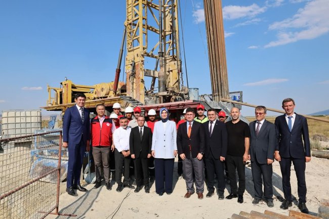 Çay İlçesinden Başlıyor! 3 Bin Kişi İşe Alacaklarmış