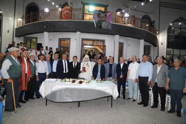 Bölgeyi Buluşturan Nikah Tören Çobanlar'da Gerçekleşti