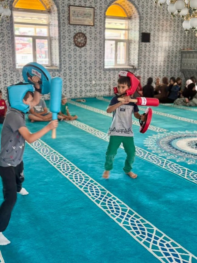 Özburun'da Gençlere Yönelik Faaliyetler Arttı