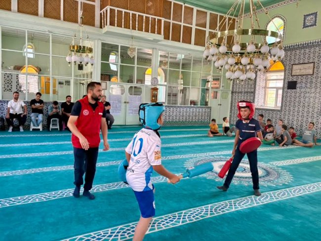 Özburun'da Gençlere Yönelik Faaliyetler Arttı