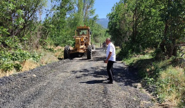 Çay’da Çavçılı Yolu Asfalt Çalışmaları Sürüyor