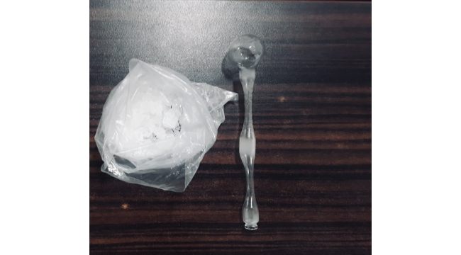BOLVADİN'DE UYUŞTURUCU BÖYLE YAKALANDI! BOLVADİN EMNİYET MÜDÜRLÜĞÜ GÖZ AÇTIRMIYOR