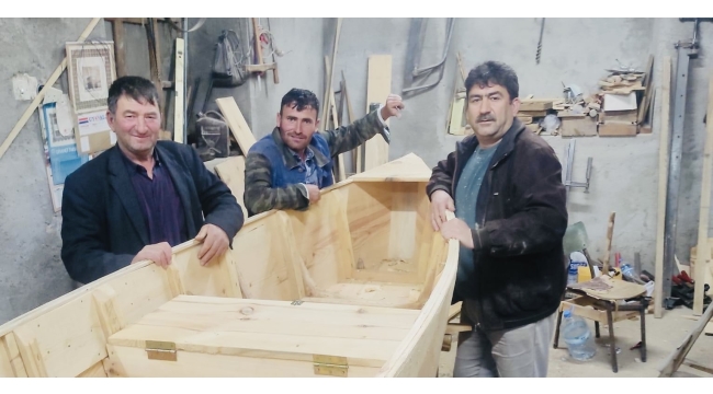 ÇAY KOÇBEYLİ KÖYÜNE İLÇEMİZDEN İKİ KAYIK TESLİM EDİLDİ