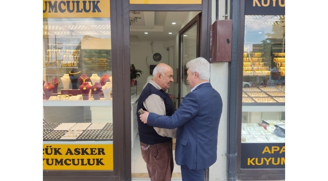 KOCA’YA İLÇE ESNAFINDAN SEVGİ SELİ! ESNAFTAN KOCA’YA TEŞEKKÜR