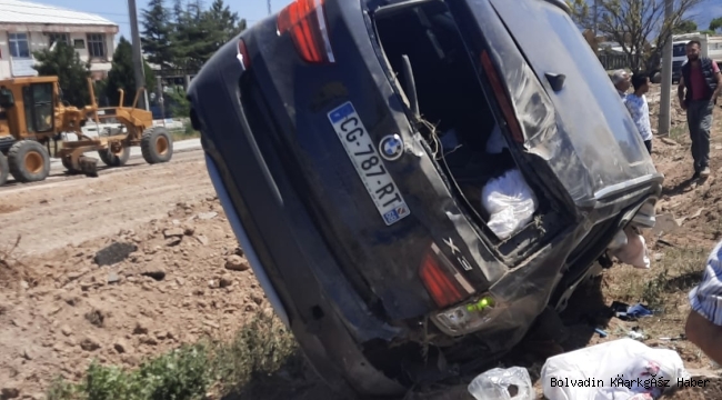 KAZA ÜSTÜNE KAZA! SANAYİ YOLU ÜZERİNDE MADDİ HASARLI KAZA MEYDANA GELDİ