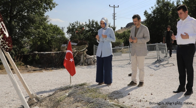 HEMŞERİMİZ VALİ YİĞİTBAŞI ŞEHİDİMİZİ ZİYARET ETTİ