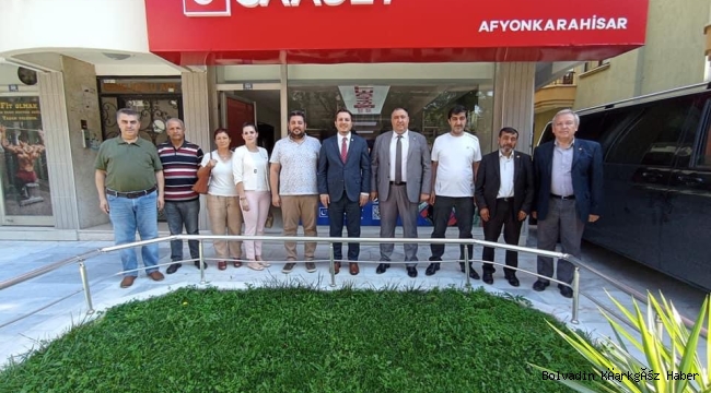 AFYONKARAHİSAR İYİ PARTİ’DEN SAADET PARTİSİNE HAYIRLI OLSUN ZİYARETİ