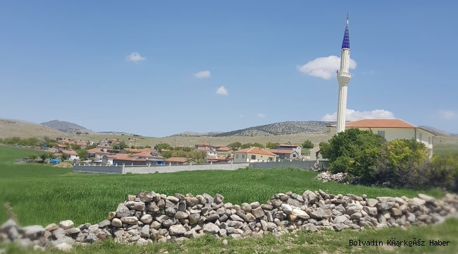 KARAYOKUŞ’TA DEFİNECİLER ÇAY DEMLERKEN YAKALANDI