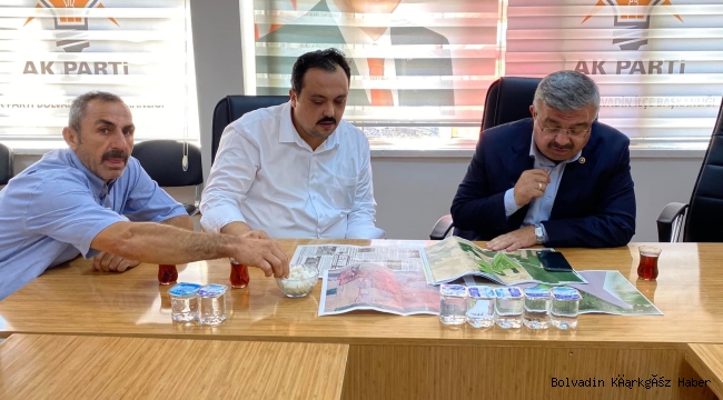 MUHTAR TEK KIRIK MİNARE PROJESİNİ MİLLETVEKİLİ YURDUNUSEVEN’E SUNDU