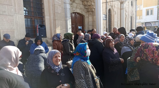 BOLVADİN’DE UMRECİLER KUTSAL TOPRAKLARA YOLCU EDİLDİ