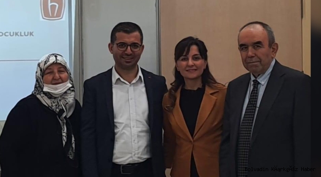 SELAMET YILDIRIM HOCA’YA HAYIRLI OLSUN KIZI PHD ÜNVÂNI ALDI