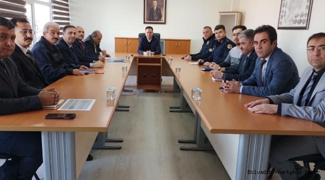 BOLVADİN KIŞA HAZIR! KAYMAKAMLIKTA TOPLANTI YAPILDI
