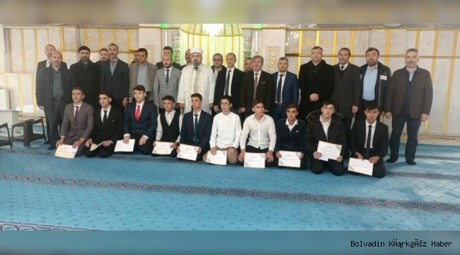 İLÇEMİZ İMAM HATİP LİSESİ HUTBE YARIŞMASINDA İL DÖRDÜNCÜSÜ OLDU