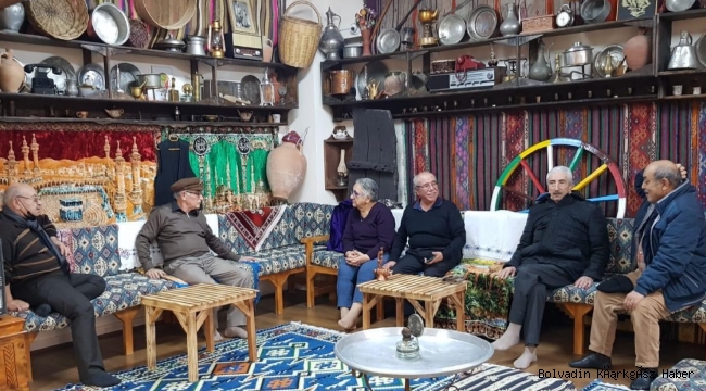 MÜDÜR ÖZDEN'İN OLUŞTURDUĞU BOLVADİN KÜLTÜR EVİ VATANDAŞI MEST EDİYOR
