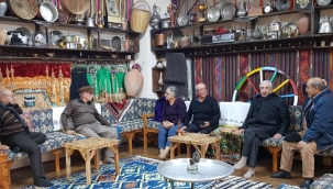 MÜDÜR ÖZDEN'İN OLUŞTURDUĞU BOLVADİN KÜLTÜR EVİ VATANDAŞI MEST EDİYOR