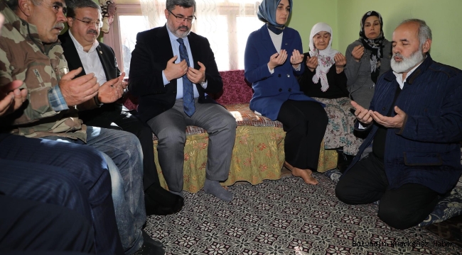 VALİ YİĞİTBAŞI ve MİLLETVEKİLLERİ ŞEHİD AİLESİNİ ZİYARET ETTİ