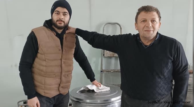 BOLVADİNLİ ARİF USTA HÜNERLERİNİ DEPREMZEDELER İÇİN GÖSTERİYOR