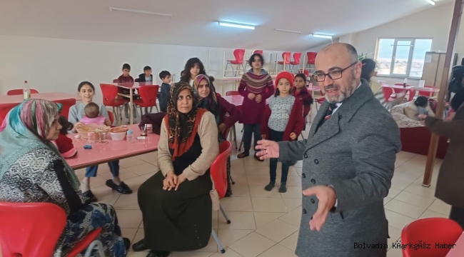 DEPREM BÖLGESİNDEN GELEN MİSAFİRLER SULTAN CARULLAH KURAN KURSUNDA AĞIRLANIYOR