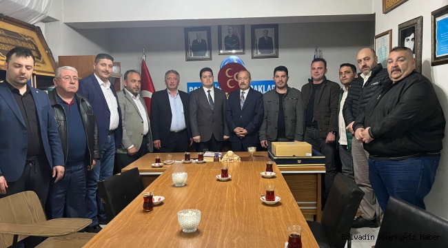 İGM ÜYESİ MHP’YE GEÇTİ MİLLETVEKİLİ TAYTAK ROZETİNİ TAKTI