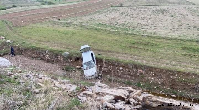 BOLVADİN YOLUNDA FECİ TRAFİK KAZASI 1 ÖLÜ VAR