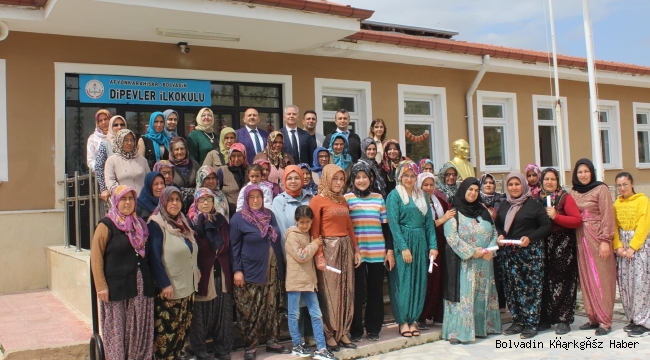 DİPEVLER KÖYÜNDE SERGİ AÇILIŞI GERÇEKLEŞTİRİLDİ