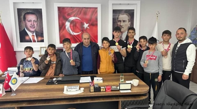 GÜREŞ MÜSABAKALARINDA DİŞLİ BAŞARISI!