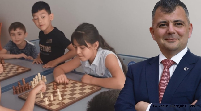 KALKINAN EMİRDAĞ'IN BAŞKANINDAN ÇOCUKLARA YAZ OKULU JESTİ!