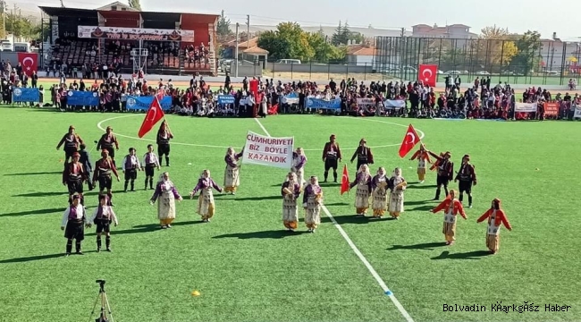 BOLVADİN’DE CUMHURİYET BAYRAMI COŞKUYLA KUTLANDI