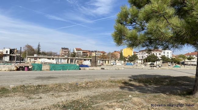 BOLVADİN’DE KAPALI PAZAR HAYAL Mİ OLDU?