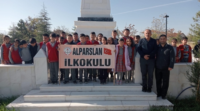 BOLVADİN’DE MİNİKLER ECDADINI UNUTMADI