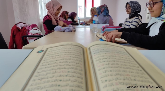 BOLVADİN MARİFET OKULU KURAN EĞİTİMİNE DEVAM EDİYOR