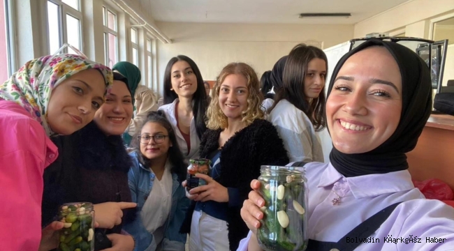 BOLVADİN MYO’DA BU DA OLDU! TURŞU YAPTILAR