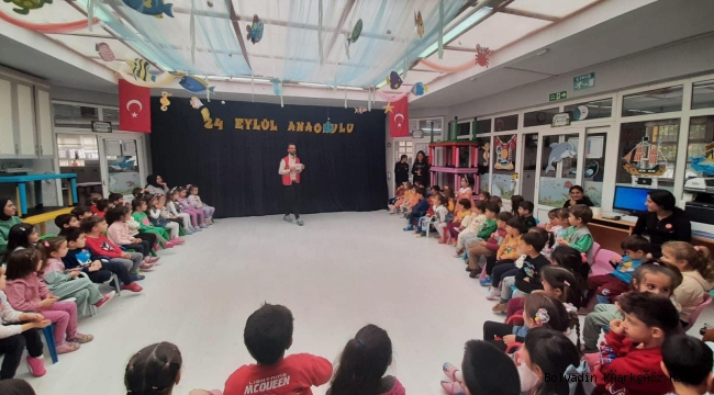 HOYEK’TEN 24 EYLÜL ANAOKULU’NA KIZILAY DAMGASI