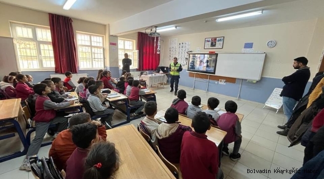 KARAYOKUŞ’TA TRAFİK EĞİTİMİ VERİLDİ