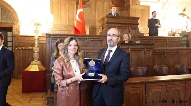 MECLİS KÜRSÜSÜNDE BİR BOLVADİNLİ!