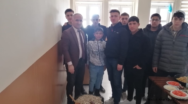 BOLVADİN’DE ENDÜSTRİ LİSESİ ÜRETİME DEVAM EDİYOR