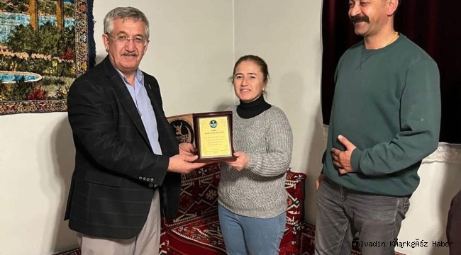YANKI’YA ÖNCE KEŞKEK SONRA PLAKET VERİLDİ