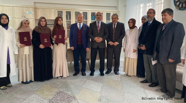 BOLVADİN’DE HAFIZLIK BELGELERİ VERİLDİ