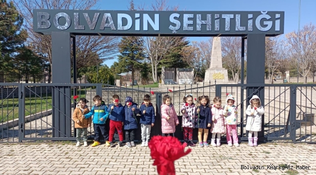 BOLVADİN’DE ŞEHİT ABİLERİNİ ZİYARET ETTİLER