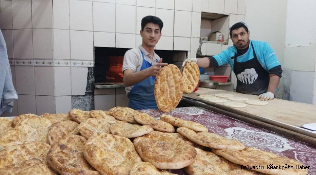 BOLVADİN PİDECİLERİ HARIL HARIL ÇALIŞIYOR