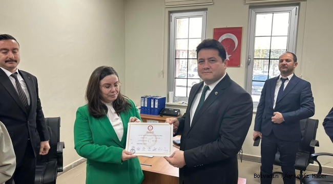 BOLVADİN BELEDİYE BAŞKANI AYNACI MAZBATAYI ALDI