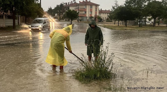 BOLVADİN BELEDİYESİ ANINDA MÜDAHELE ETTİ