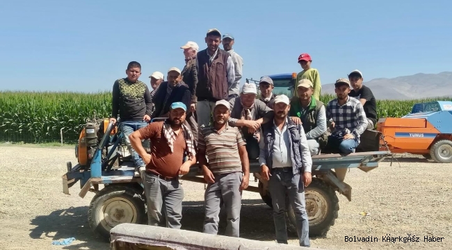 BOLVADİN’DE DİPEVLER KÖYÜ İLGİNÇ BİR ŞEY YAPTI