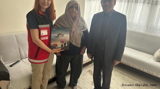 BOLVADİN ŞEHİT AİLELERİ’NE ANLAMLI ALBÜM