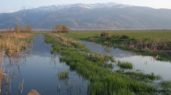 Bolvadin’e Haber Geldi Eber Gölü Küçülüyor