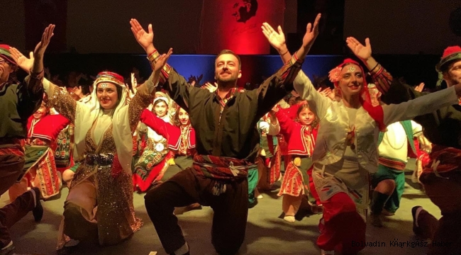 BOLVADİN'E MUHTEŞEM GECE YAŞATTILAR