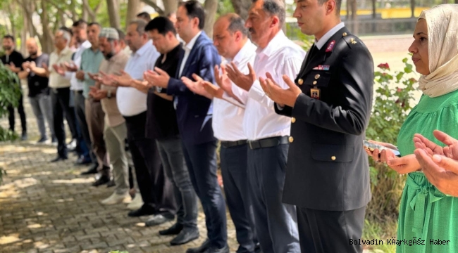 DERVİŞ AYNACI ŞEHİTLERİ YALNIZ BIRAKMADI