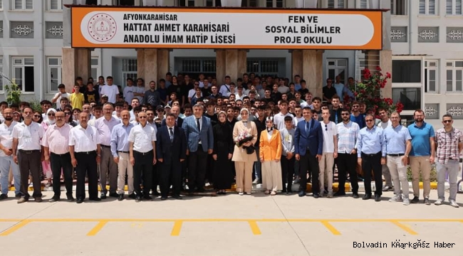 VALİ YİĞİTBAŞI YAZ ŞENLİKLERİ ETKİNLİĞİNE KATILDI