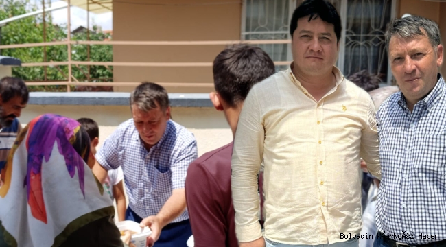 Bağlarbaşı Camii’nde Aşure İkramı Yapıldı