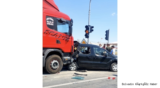 Bolvadin’de Zincirleme Trafik Kazası